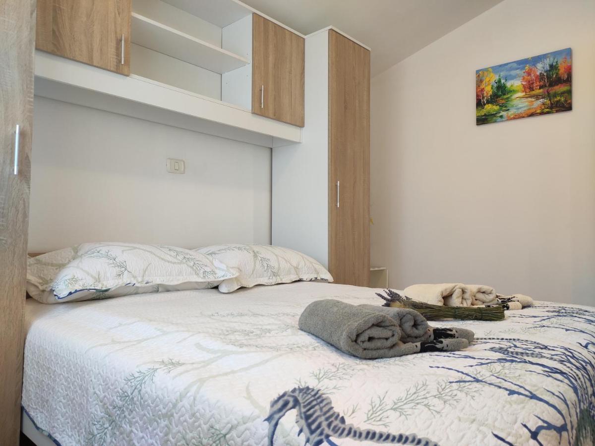 Kuca Za Odmor Tri Sunca Villa Pula Ngoại thất bức ảnh